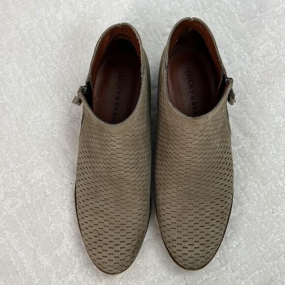 Lucky Brand Brielley taupe textured suede and leather ankle boots zipper 7 M - Picture 4 of 10